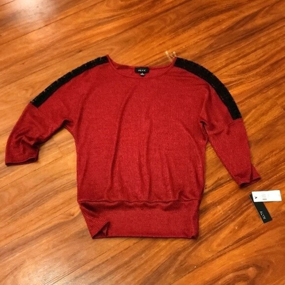 🎁ALYX NEW Dolman style Burgundy Top with Lace detail on sleeves- Size Small - Picture 1 of 2